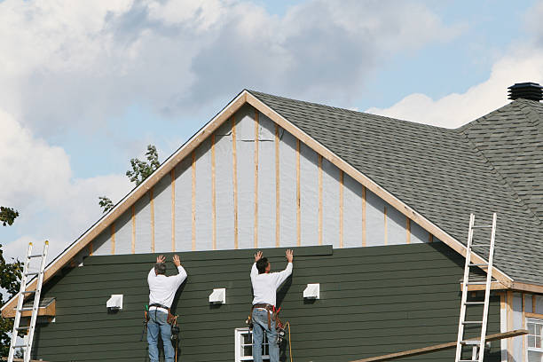 Professional Emergency Siding Repair technician working in Orange City, FL